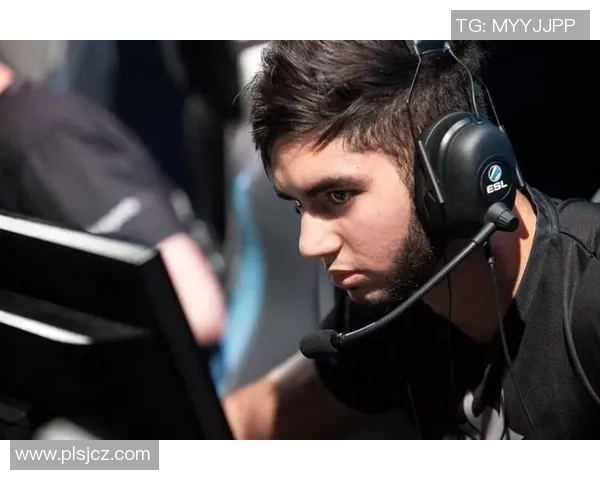 卡斯鲁厄与杜塞多激战正酣谁能在这场较量中笑到最后 卡斯鲁厄与杜塞多激战正酣谁能在这场较量中笑到最后